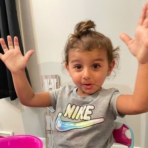 Meet your Posher, Anise